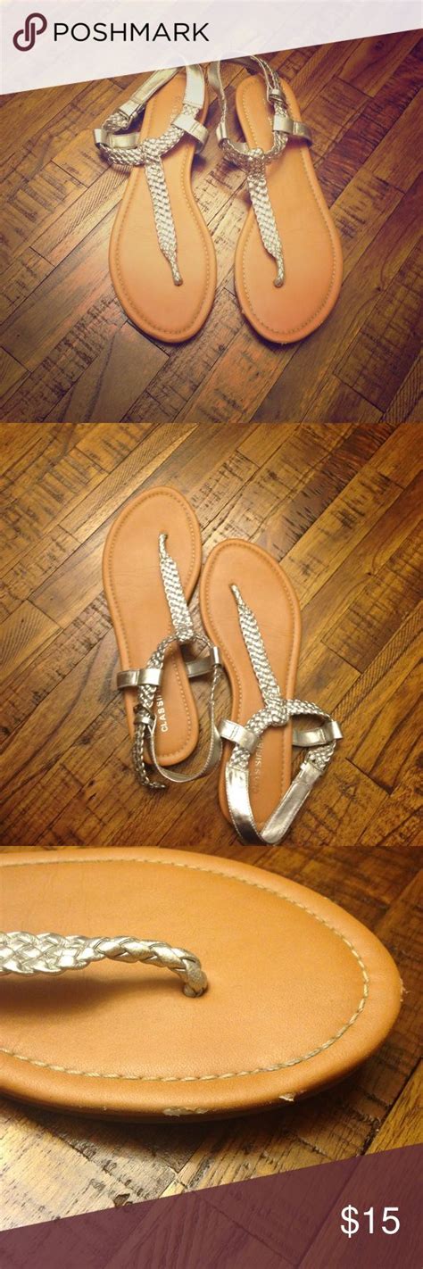 Cute Silver Sandals Great Condition