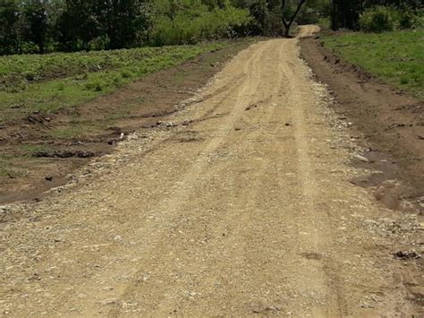 Alcaldías inauguran mejoras en caminos de distintos municipios