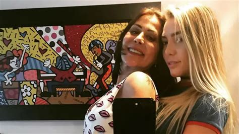 Alejandra Guzmán y Frida Sofía se alejan como madre e hija esta es la