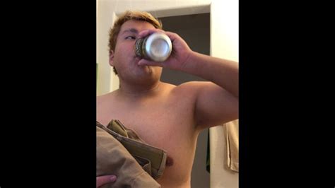 我一直在喝酒 Pornhub Gay