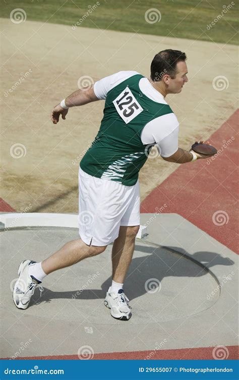 Man Preparing To Throw Discus Stock Image Image Of Holding Athlete