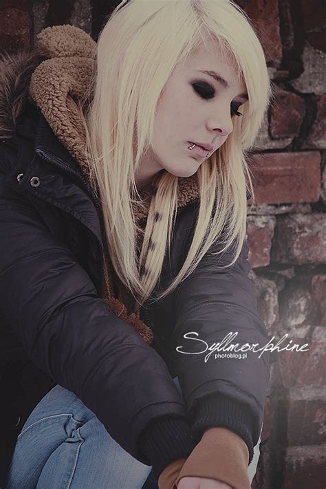 Angiua Blonde And Emo Image On Favim