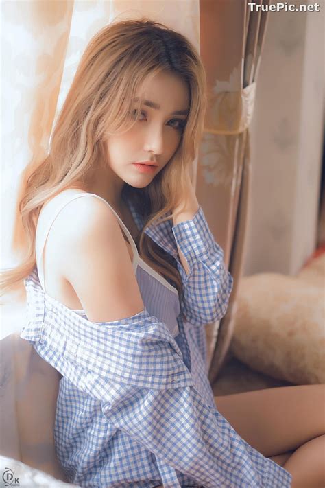 Vietnamese Hot Girl Nguyen Thi Phi Yen Sexy Beauty Of DJ Girl