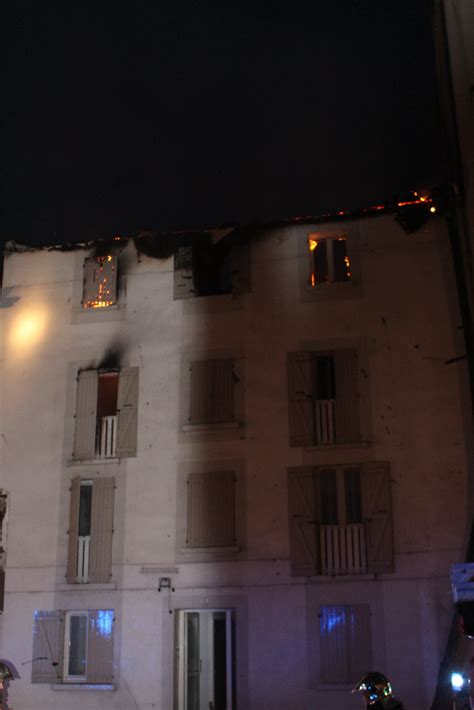 Isère Incendie Dun Immeuble De Saint Marcellin Un Homme En Garde à Vue