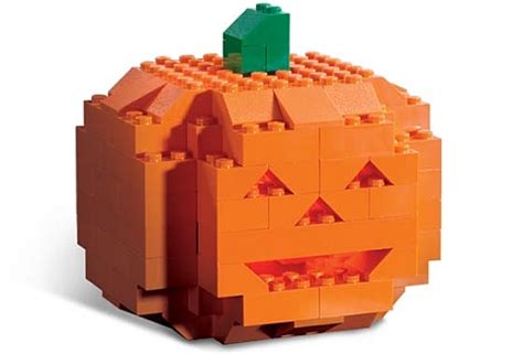 Build a LEGO Halloween Pumpkin!