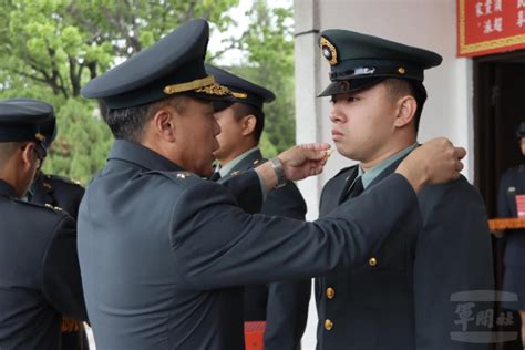 機步234旅月會暨晉任頒獎典禮 勉榮譽樹立軍人優質風範 國防 僑務電子報