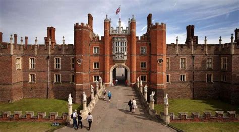 Hampton Court Palace