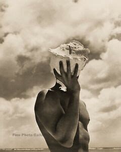 Vintage Herb Ritts Male Nude Conch Shell Australia Beach Photo