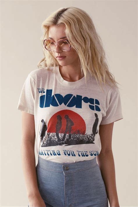 Vintage Tees And Sunnies Fashion 70s Inspired Fashion Clothes