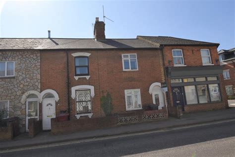 Gosbrook Road 2 Bed Terraced House £1 495 Pcm £345 Pw