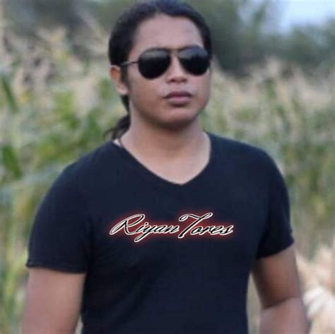 karya riyan tores