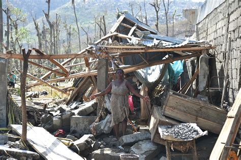 Hurricane Matthew Kills Almost 900 in Haiti Before Striking U.S. | Fortune