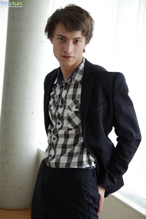 Photo Album Horny Tommy Naked And Hot In An Empty Apartment Twinkaboo