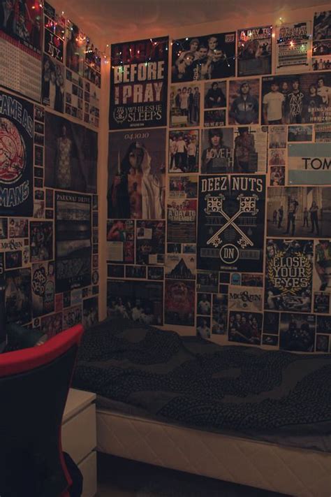 Pin By Pinner On My Dream Room Punk Room Grunge Bedroom Grunge Room