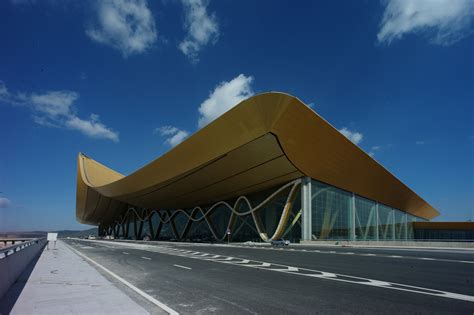 Kunming Changshui International Airport | Hunter Douglas Architectural ...