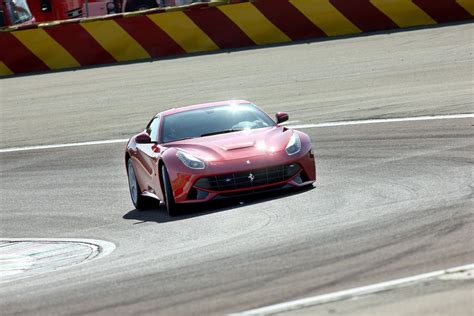 2013 Ferrari F12 Berlinetta Gallery Top Speed