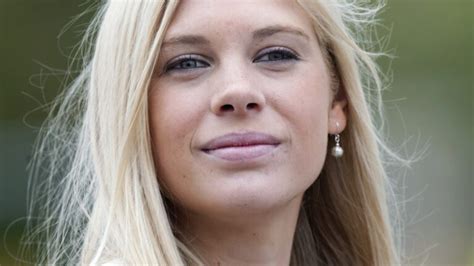 Schnell Wie Eine Schwalbe Prinz Harrys Erste Freundin Chelsy Davy Ist