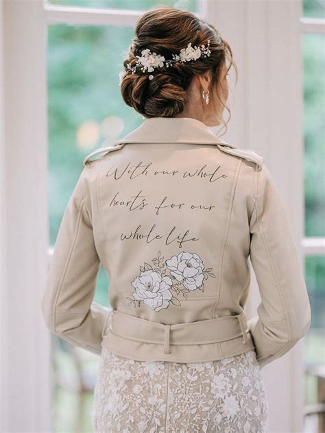 Winter Wedding Winter Bruiloft Bruidsjurk Met Painted Leather Jacket