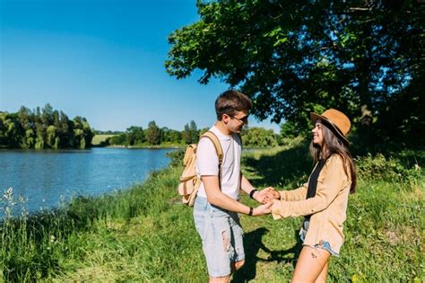 Free Photo Romantic Young Couple Enjoying Outdoor Near The Lake