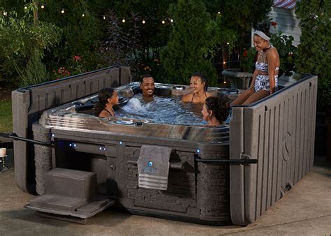 Strong Spa Premium Line Of Hot Tubs Captain Brian S Pool And Spa