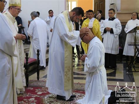 Padre Hilton Brito O Mais Novo Padre Ordenado Na Arquidiocese De