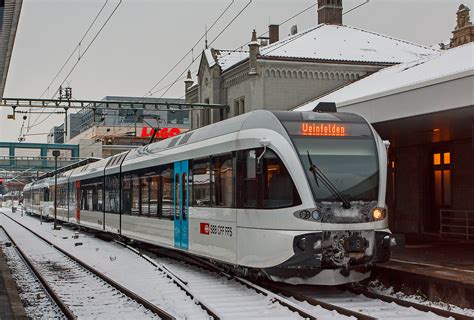 Ein Elektrischer Triebzug Der THURBO AG Bestehend Aus Einem Stadler