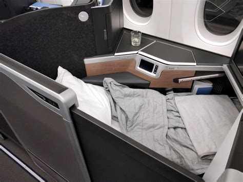 Review British Airways Club Suite Business Class Airbus A350