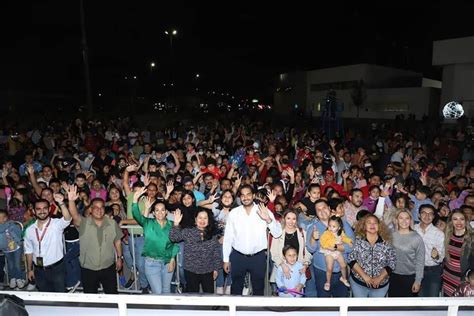 Disfrutaron M S De Reynosenses Desfile Navide O Tam