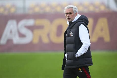 Il Messaggero Mourinho Deluso Dalla Squadra Ecco Cosa Ha Fatto Prima