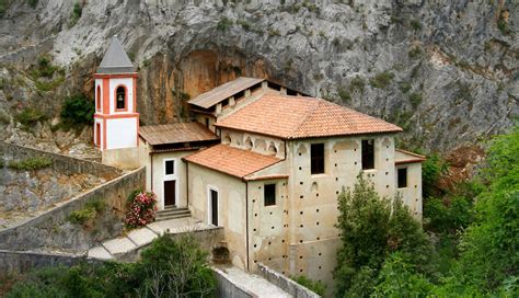 Tra I Luoghi Della Madonna Di Costantinopoli In Calabria Calabria