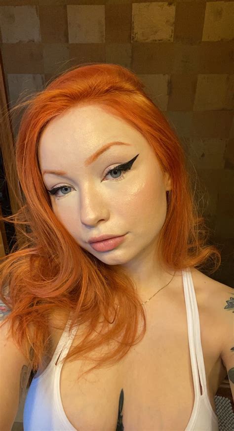 Redhead Bae Is Back And Hotter Than Ever Scrolller