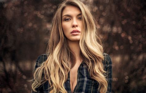 Wallpaper Glare Model Portrait Makeup Hairstyle Blonde Shirt Bokeh Images For Desktop