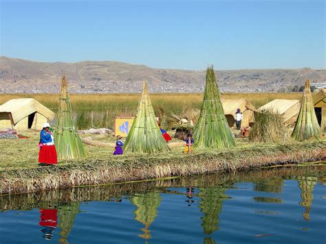 Floating Islands Near Puno Lake Titicaca Peru Dachalan Flickr