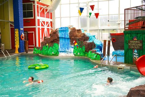 Explore Our Fun Indoor Water Park In Ohio - Swim With Style