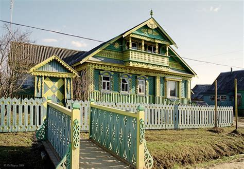 traditional russian house architecture details