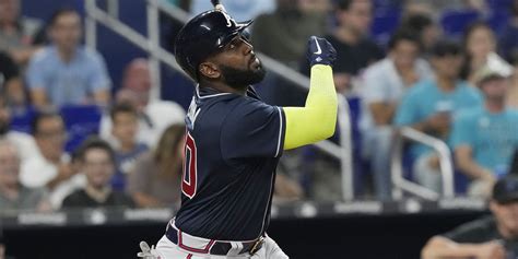 Bravos Tunden A Los Marlins Con Seis Cuadrangulares