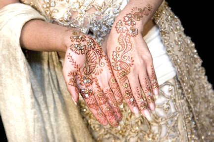 HENNA DESIGNS: Arabic Bridal Henna Designs Photos and Videos 203