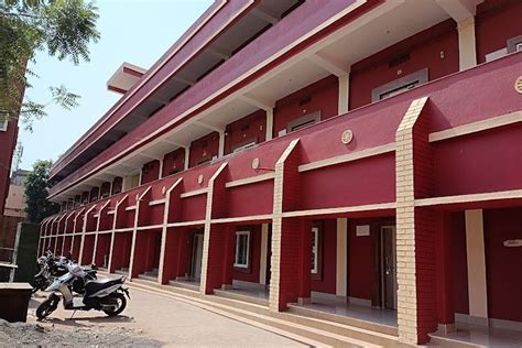 Madhusudan Law University Cuttack Campus: Photos, Virtual Tour