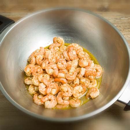 How Do You Cook Cooked Prawns In A Wok Qaqooking Wiki