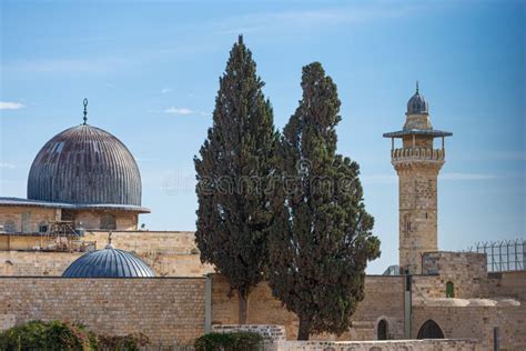 Bela Vista Na Mesquita Al Aqsa E Seu Minarete Na Velha Cidade De