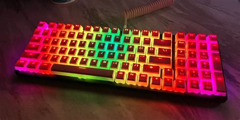 SOMETHING COOL: Glorious' Pixel Pink Aura V2 Keycaps — GameTyrant