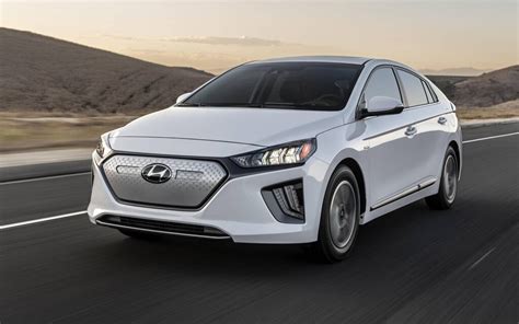 2021 Hyundai Ioniq Hybrid Essential Price And Specifications The Car Guide