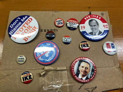 Lot Of Vintage Political Campaign Pinback Buttons Bush Perot Nixon