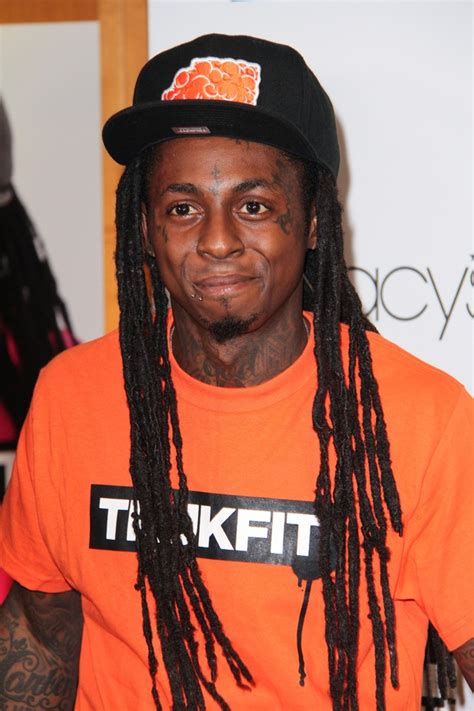 Ego Rapper Lil Wayne Está Na Uti Após Sofrer Nova Convulsão Diz Site Notícias De Famosos