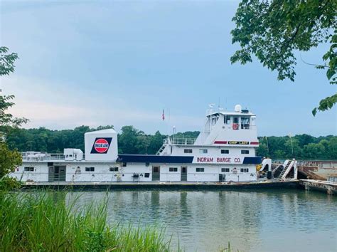 Ingram Barge Company on LinkedIn: #ingrambarge #towboat #barge