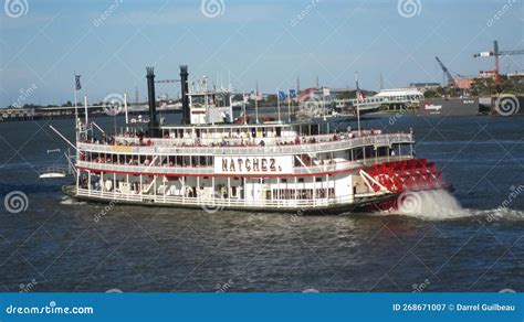 Riverboat the Natchez Cruising Down on the Mississippi River in New ...