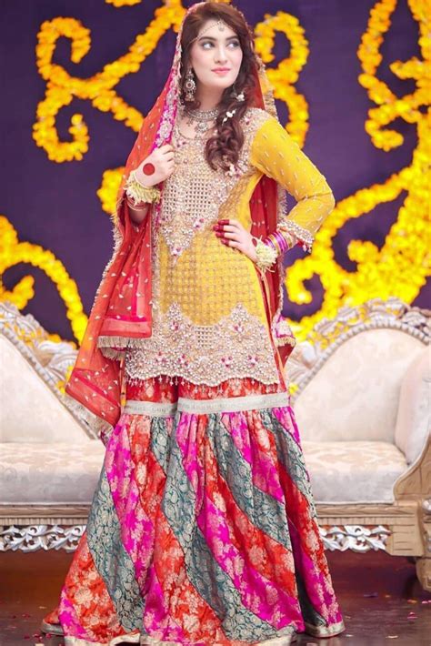 Pin By Princess Khan On Mayyon Mehndi Brides Bridal Dresses Pakistan