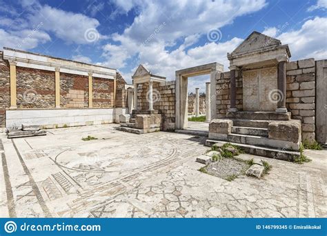 El Templo De Artemis At Sardis Salihli Manisa Turqu A Imagen De