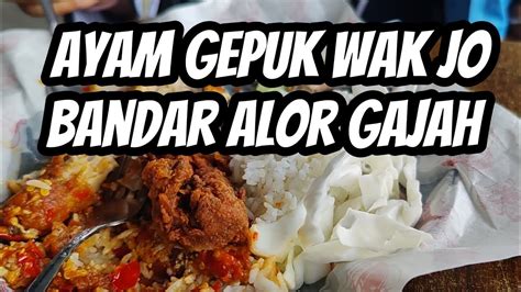 251012 | Ayam Gepuk Wak Jo & Shawarma Restoran Rafa, Bandar Alor Gajah ...