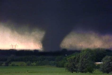 Tornado Tornadoes High Res May 3 1999 F5 Twister That Tore Through Moore And The Metro